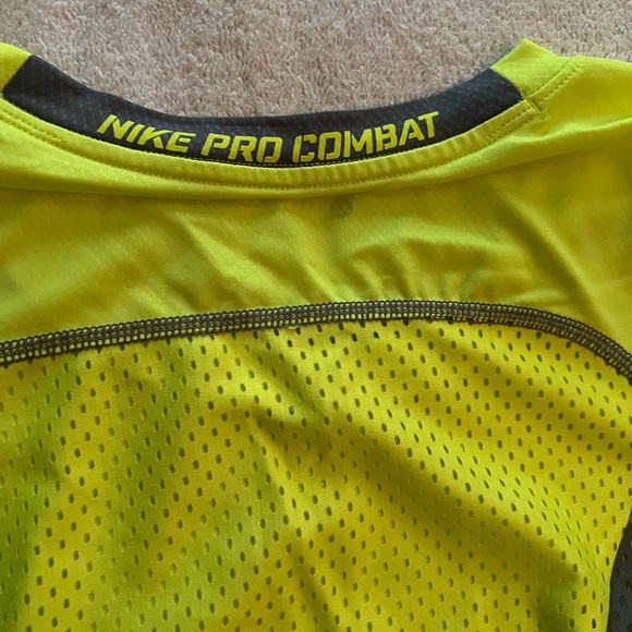 Men’s Nike Pro Combat Dri-Fit Fitted Shirt, Size XL, Yellow & Gray, Pre-Owned - Picture 7 of 11